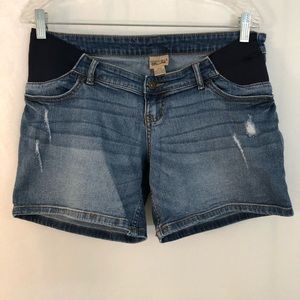 Motherhood maternity blue jean shorts under belly